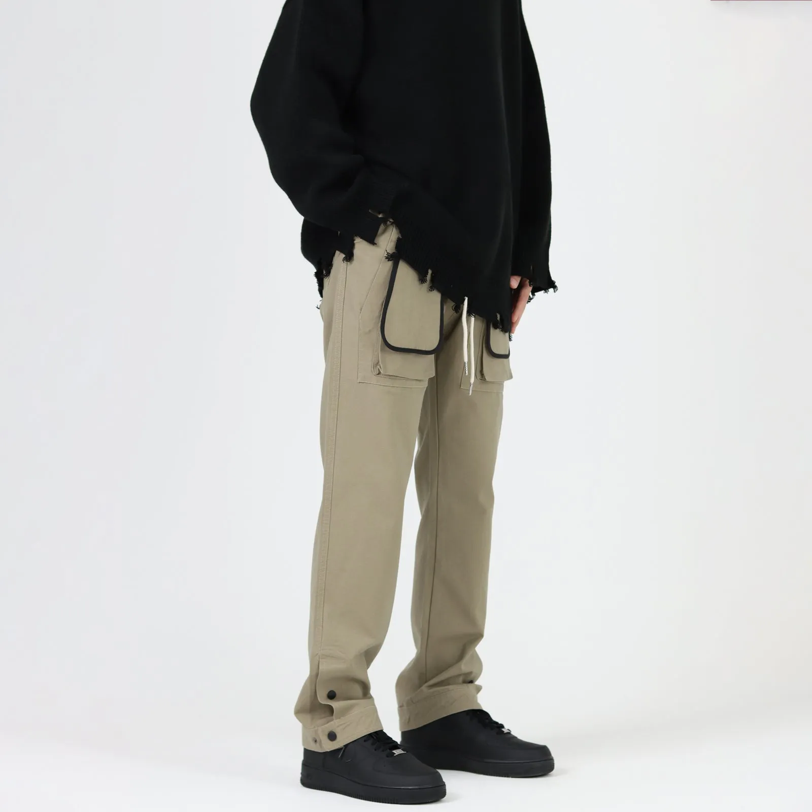 Cargo Pockets Pants