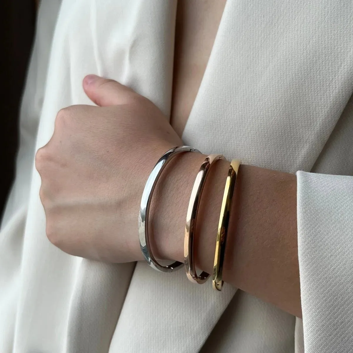 ESSENTIAL GOLDEN BRACELET