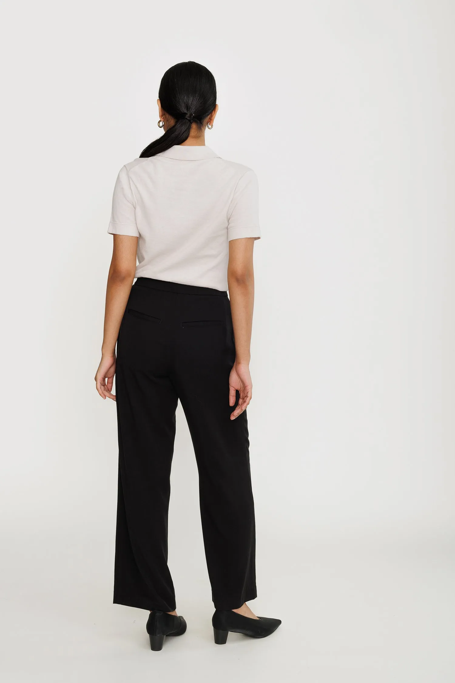 High-waist Tencel Pleated Trouser - Black