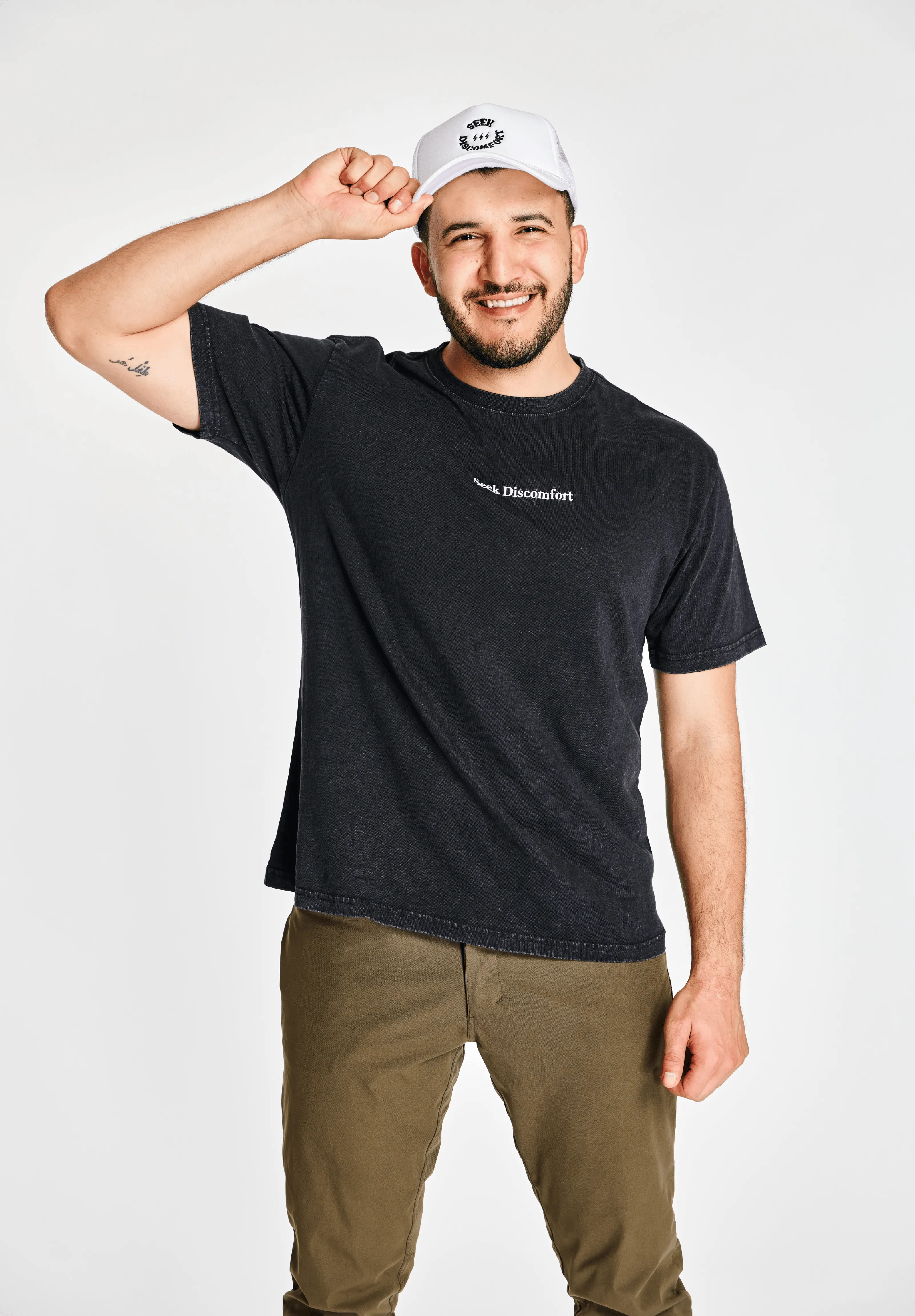 Seeker Essential Tee