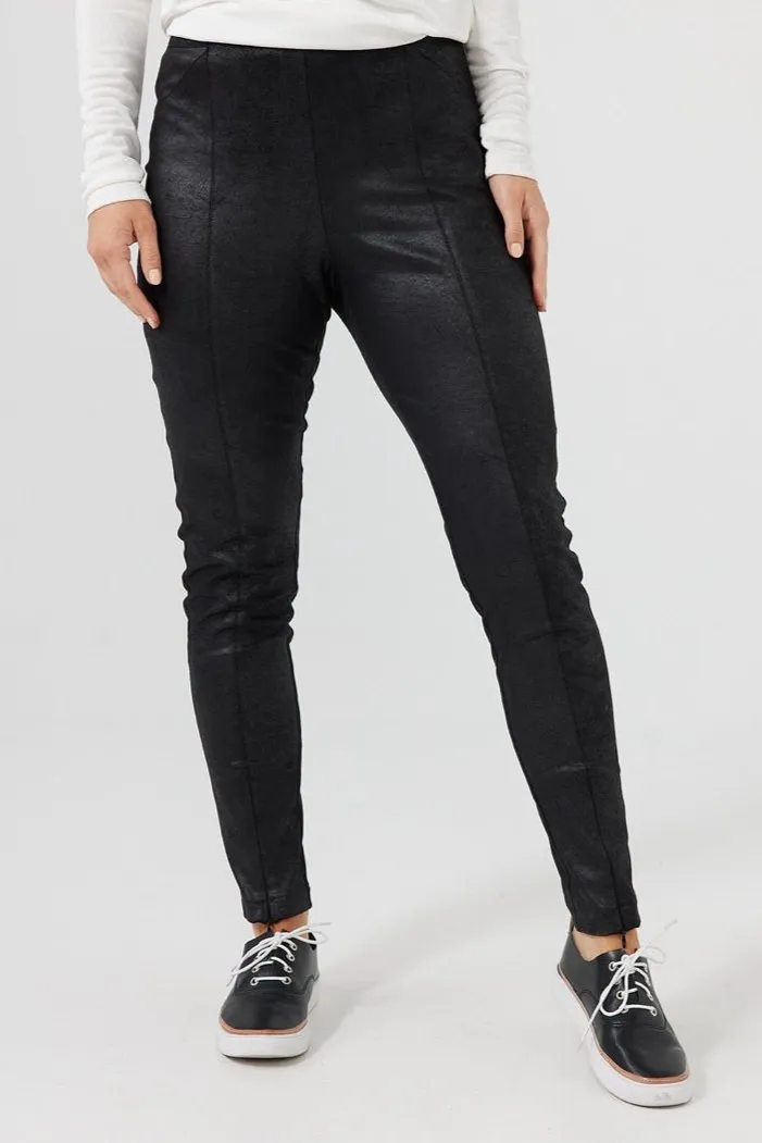 Skeeter Pants in Black Wash