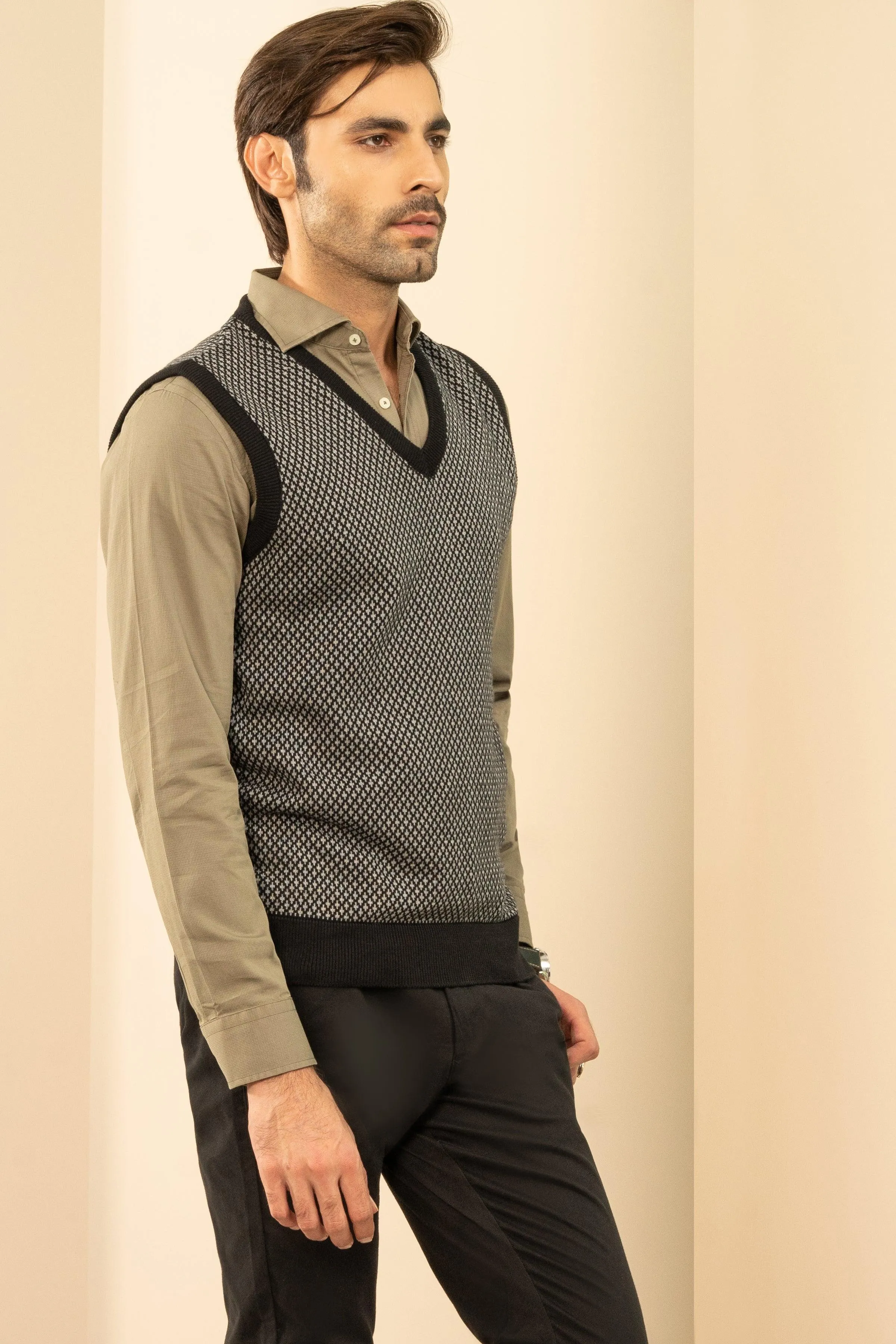 SLEEVELESS SWEATER BLACK GREY