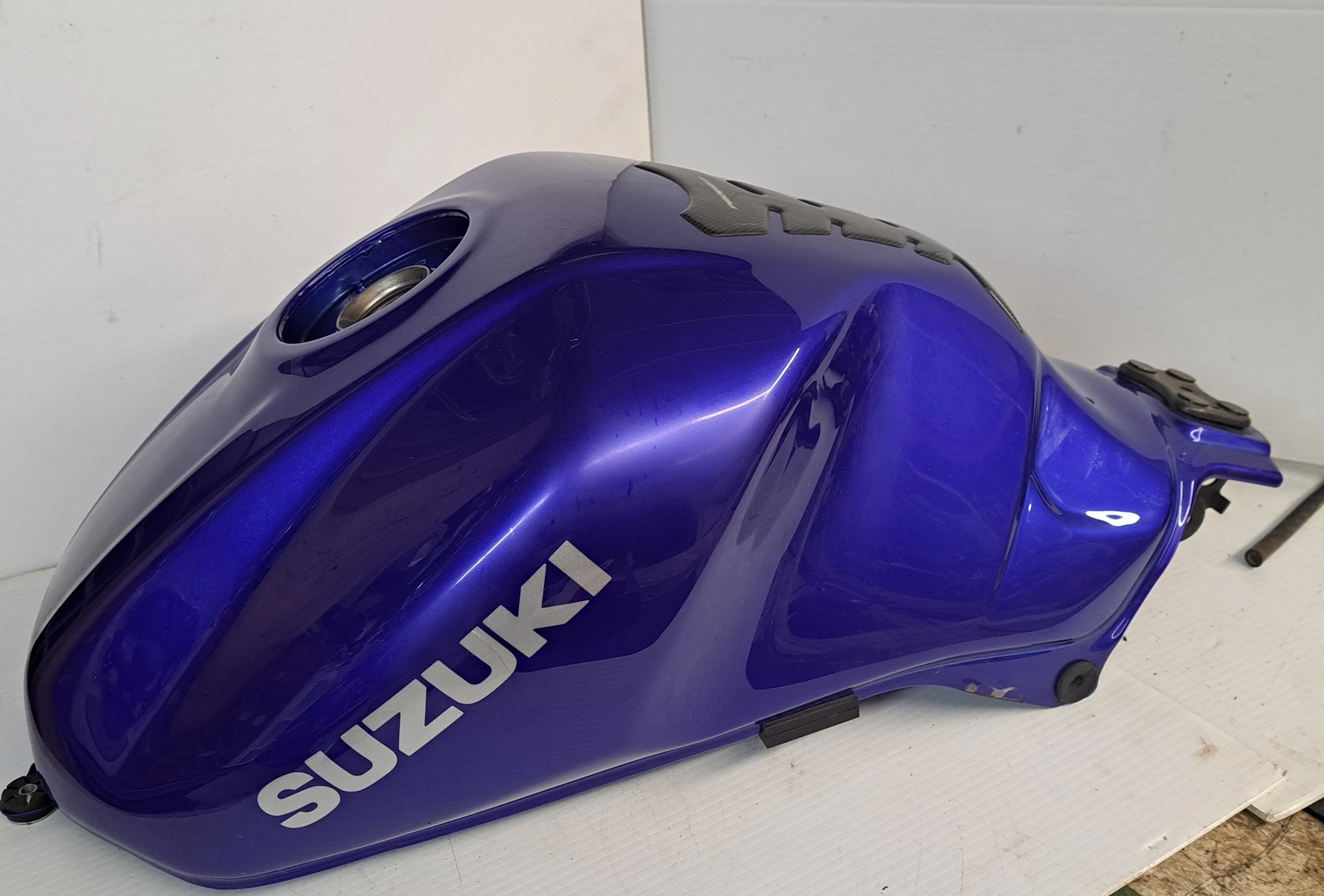 SV1000 Gas Tank